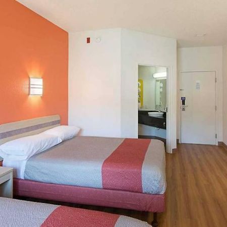 Motel 6 Колумбия Экстерьер фото
